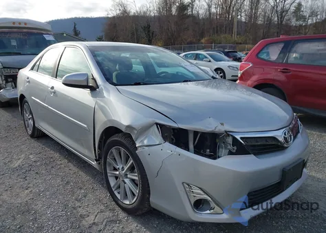 2012 Toyota Camry Xle z USA, uszkodzony, nr VIN 4T4BF1FK0CR266042